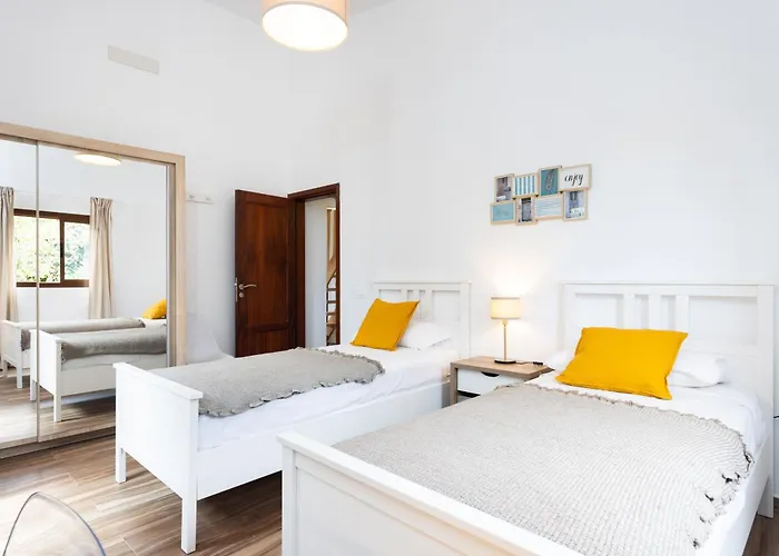 Home2book Fantasy & Nature, Private Pool Villa